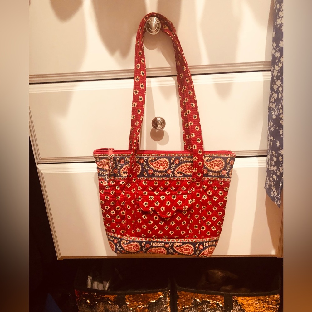 Red, white and blue Vera Bradley handbag.